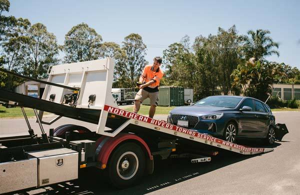 Behind the Scenes: The Unsung Heroes of Towing Services Revealed