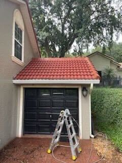 Handyman door installation