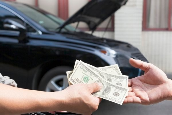 Top 5 Reasons to Choose a Cash for Cars Service Over Trade-In