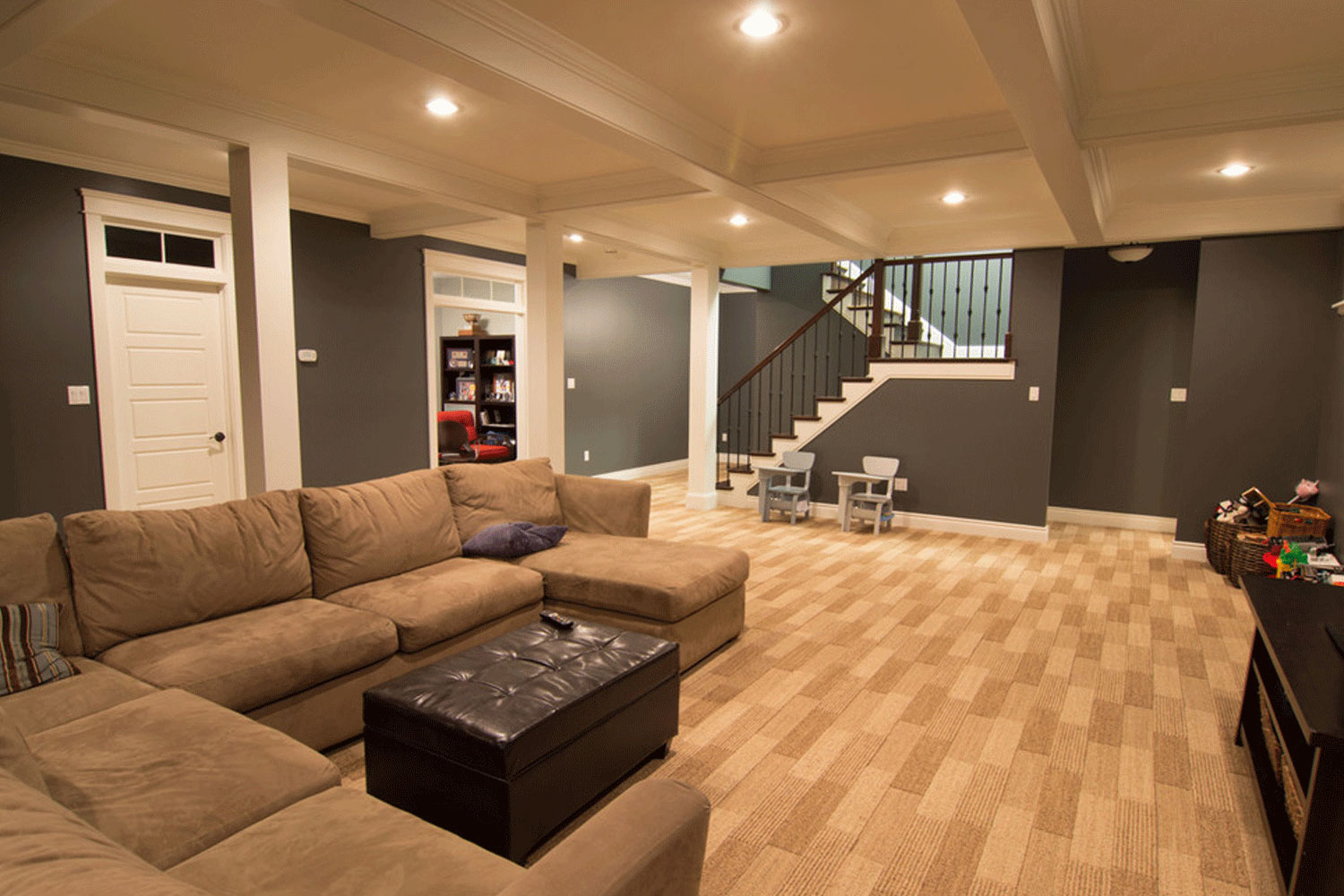 BASEMENT-FINISHING
